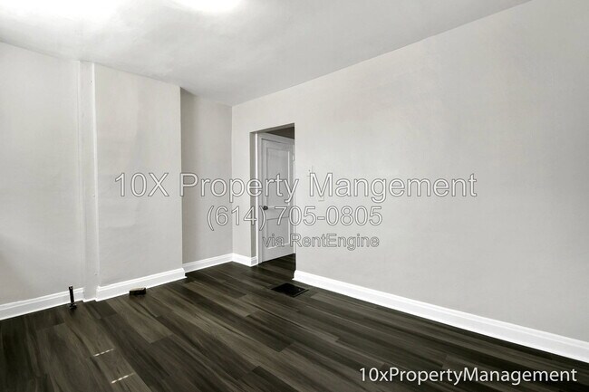Building Photo - 1505 Duxberry Ave
