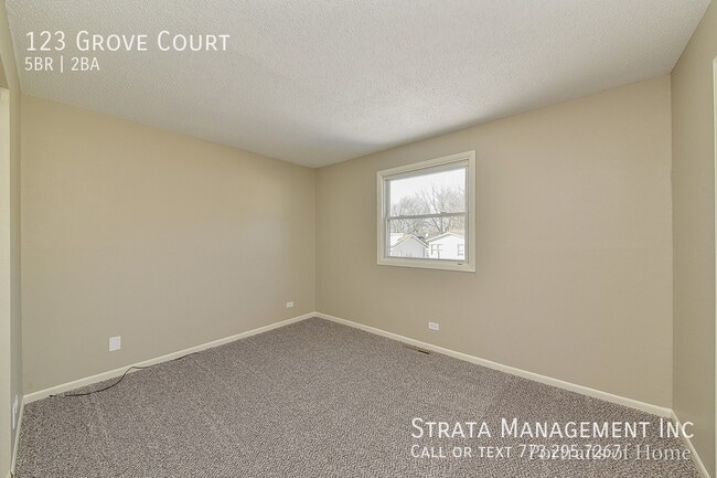 Building Photo - 123 Grove Ct