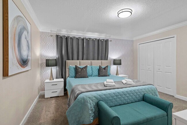 Building Photo - 4291 Paragraph Dr