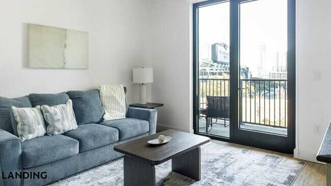 Building Photo - 1007 S Mint St