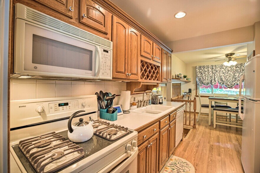 Building Photo - 514 N Arizona Ave