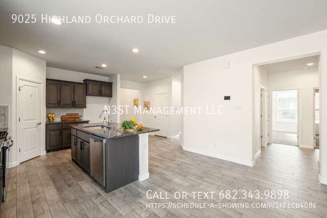 Building Photo - 9025 Highland Orchard Dr