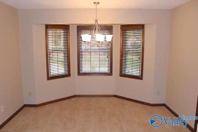 Building Photo - 141 Wedgewood Terrace Rd