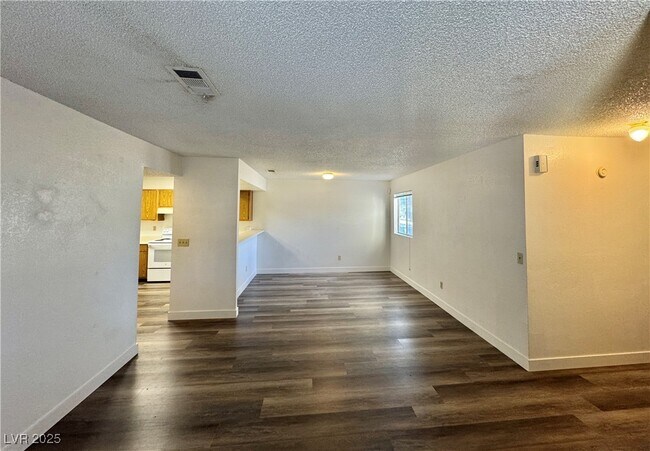 Building Photo - 6750 Del Rey Ave