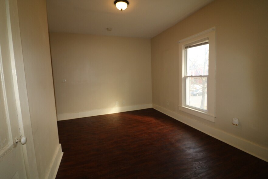 Building Photo - 1206 Bridge Ave