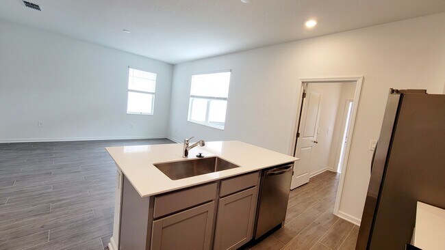 Building Photo - 6061 Blissful St