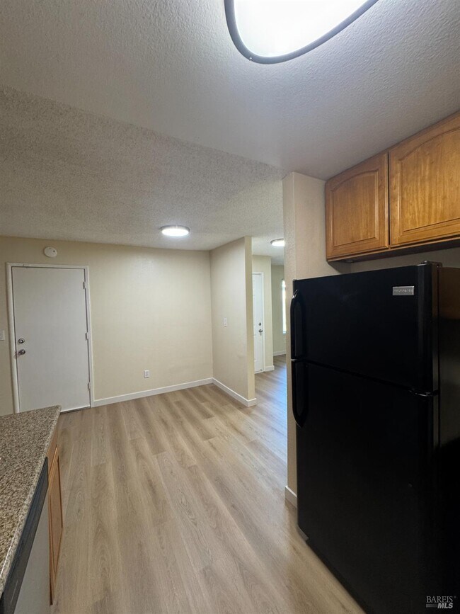 Building Photo - 120 Merrimac Ct