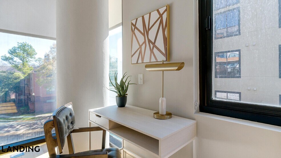 Building Photo - 1414 Wood Hollow Dr