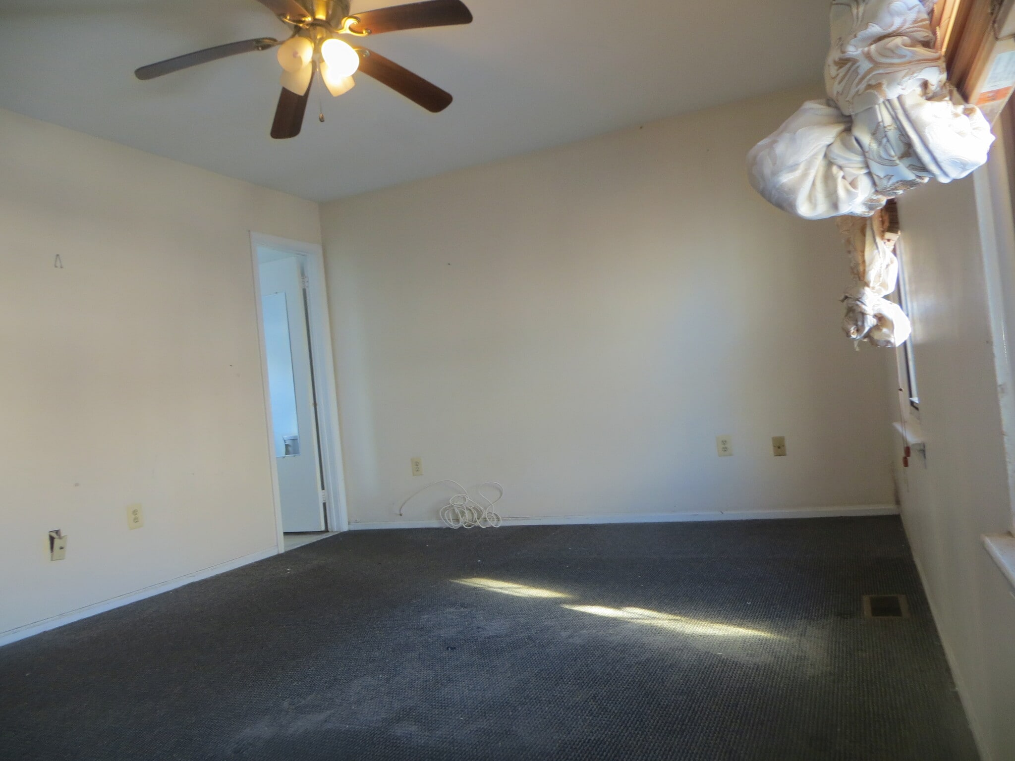 Building Photo - 64 Joda Dr