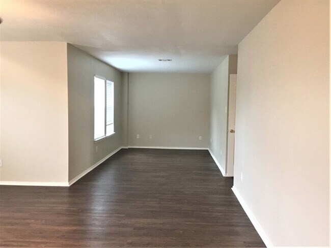 Building Photo - 20927 Banyan Crest Ln