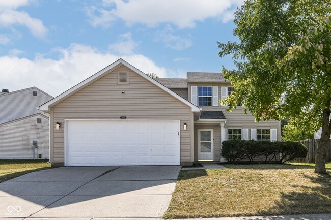 Primary Photo - 510 Grand Woods Dr