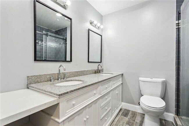 Building Photo - 2985 Dodson Dr