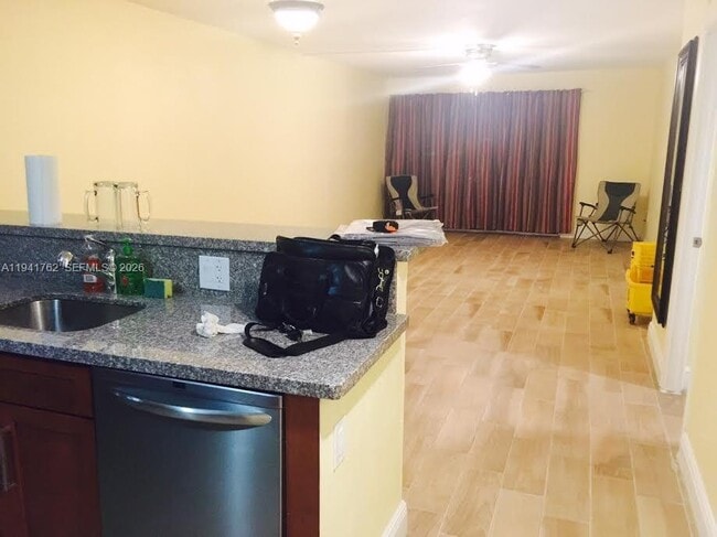 Building Photo - 6855 Abbott Ave