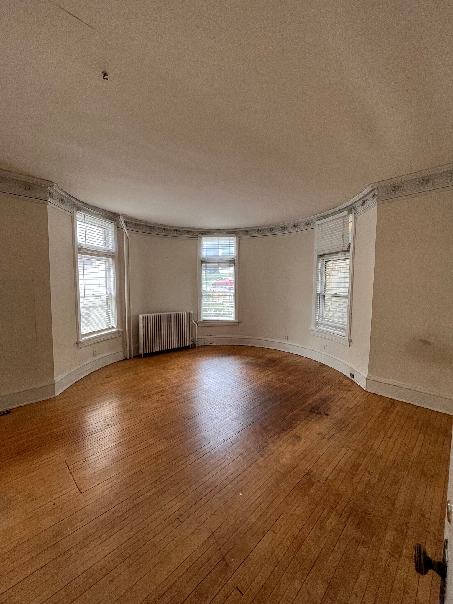 Building Photo - 137 E Gorham St