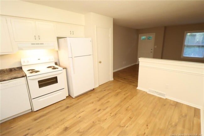Building Photo - 6116 Deerwood Pl