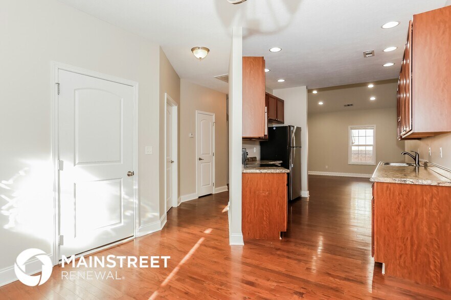 Building Photo - 7013 Edon Hall Way
