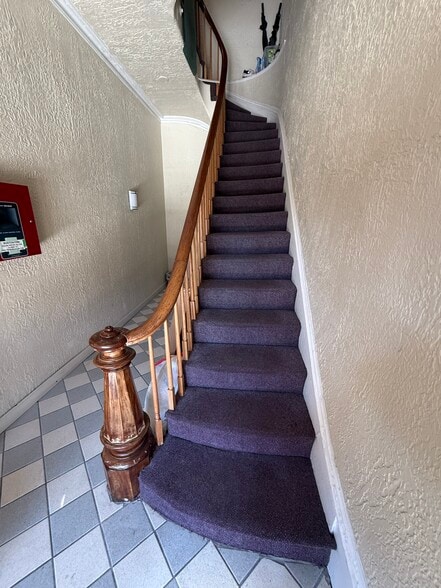 Building Photo - 683 Tremont St