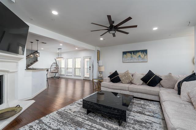 Building Photo - 4157 Comanche Dr