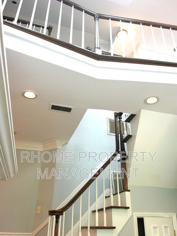 Building Photo - 1078 Piedmont Ave NE