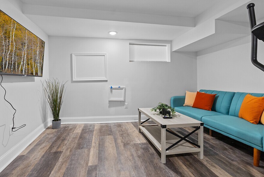 Building Photo - 3025 Baltz St