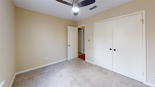 Building Photo - 710 Old Creek Rd