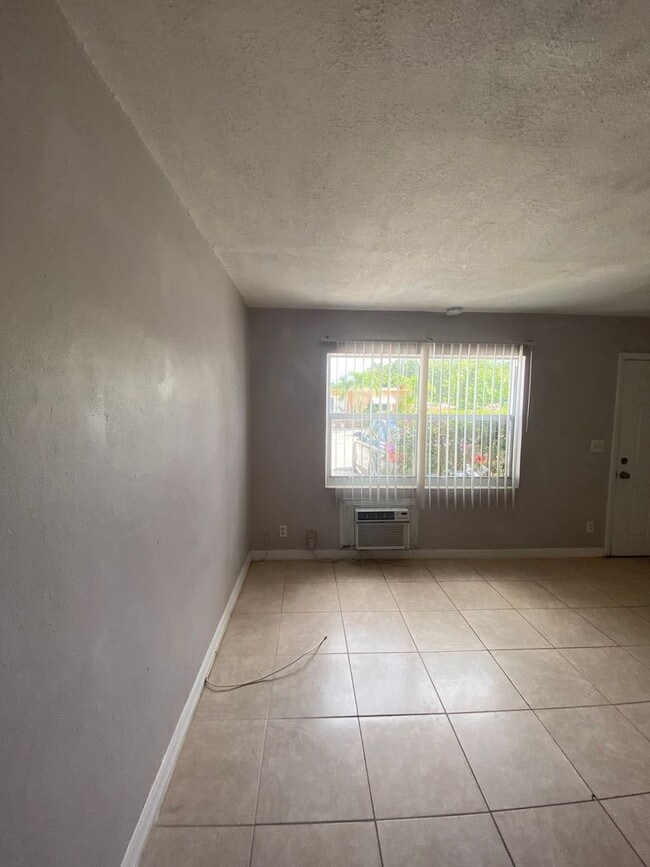 Building Photo - 1820 Redbank Rd