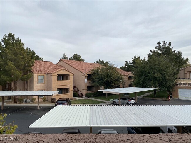 Building Photo - 1150 N Buffalo Dr