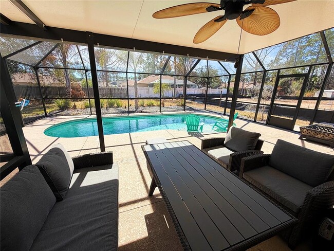 Building Photo - 16 Powder Hill Ln