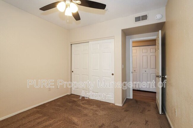 Building Photo - 1825 W Ray Rd