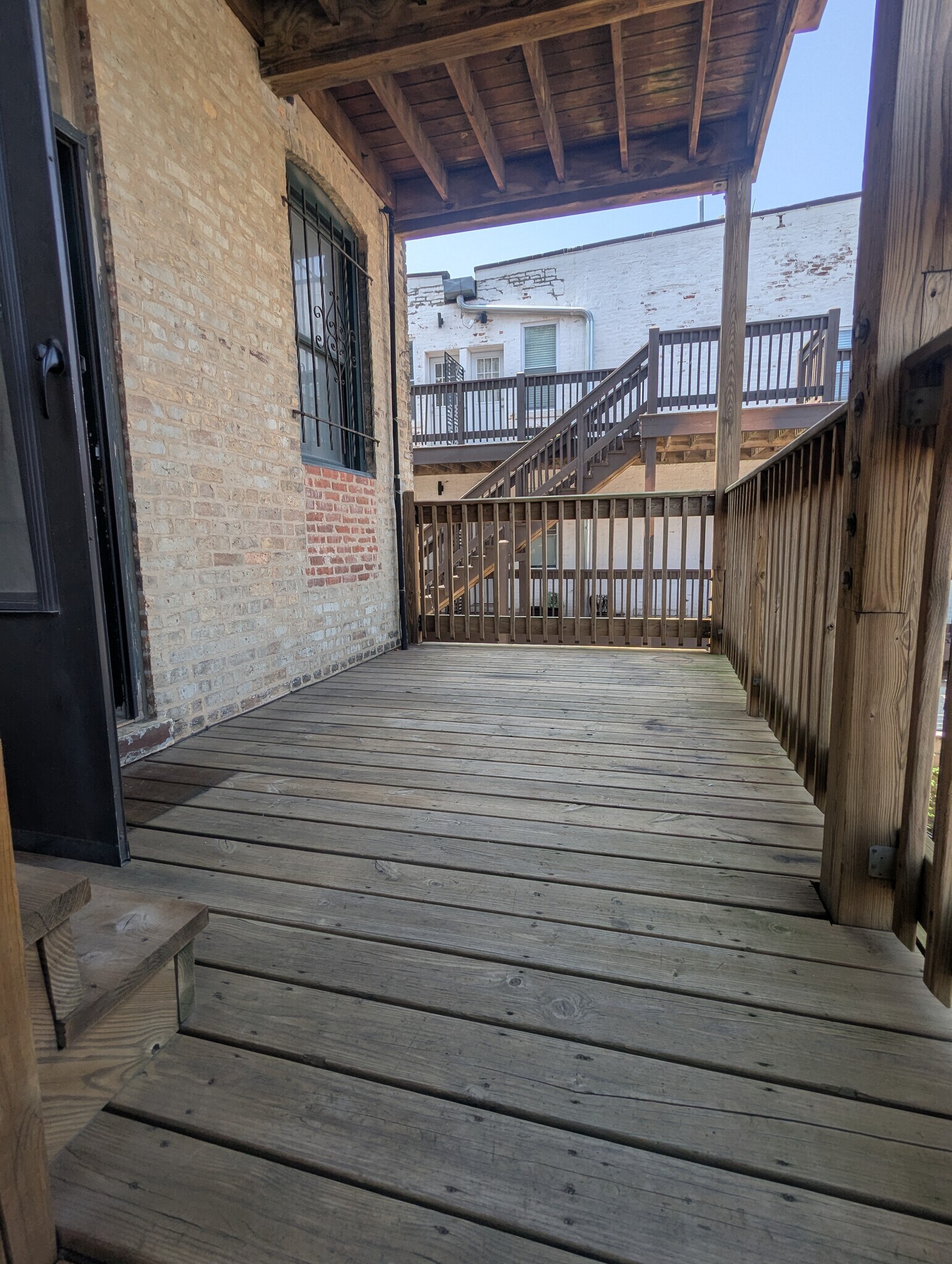 Rear Deck - 1230 W Hubbard St