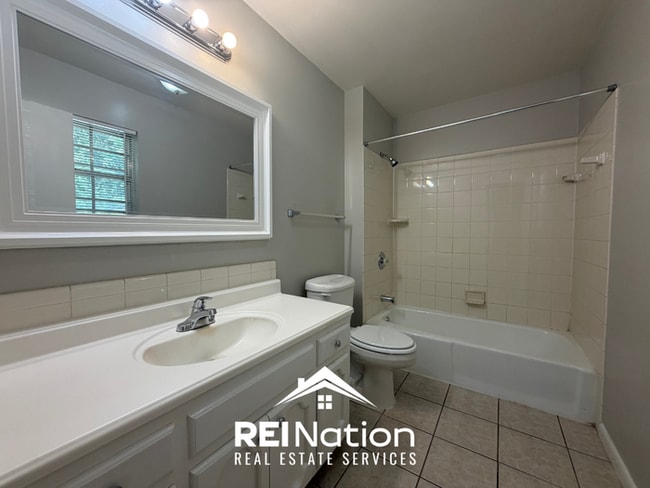 Building Photo - MASSIVE BESSEMER RENTAL! 4BR/2.5BA | High Ceilings & Brick Fireplace | 2-Car Garage!