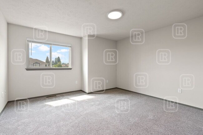 Building Photo - 14321 E 13th Ave