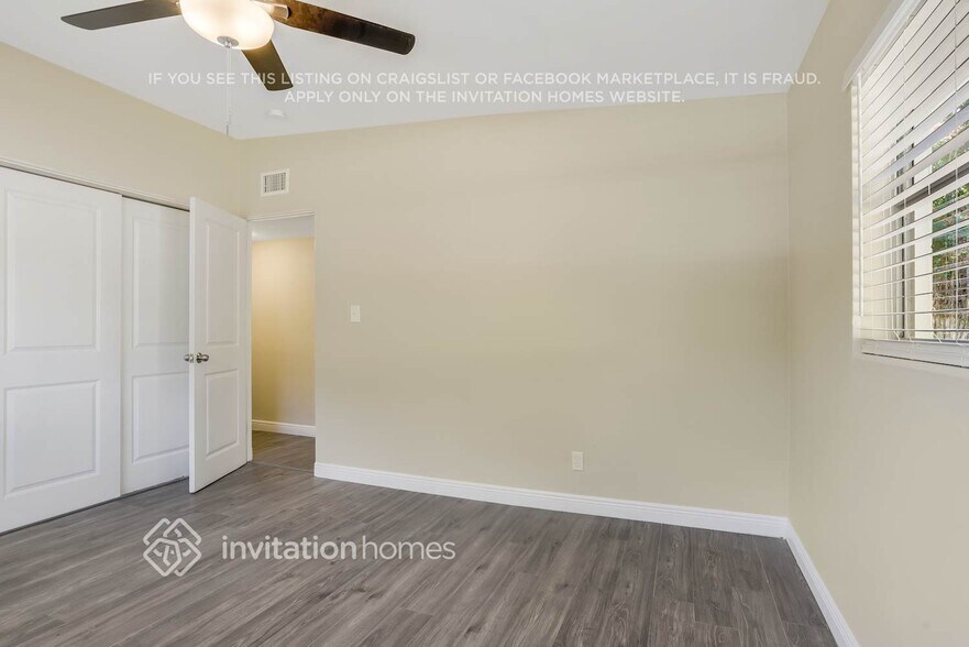 Building Photo - 5218 Grandview Dr