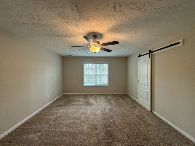 Building Photo - Well-Maintenance 4 Bed 2.5 Bath Hoke County Home