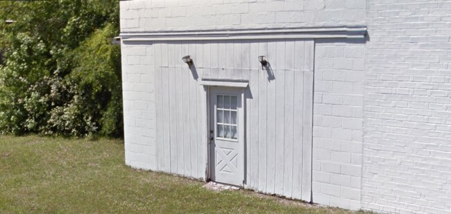 Building Photo - Coming Soon!  1 Bedroom 1 bath Home in Pittsview AL!