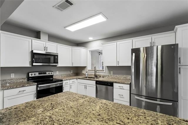 Building Photo - 1517 Ridgecrest Dr