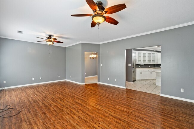 Building Photo - 330 Boggy Hollow Rd