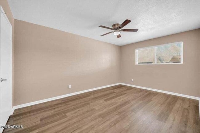 Building Photo - 9639 W Cinnabar Ave