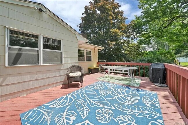 Building Photo - 21 Winchester Dr