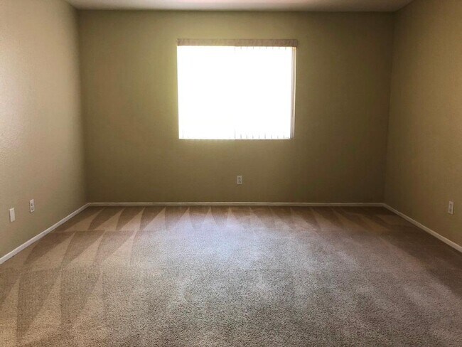 Building Photo - 24829 River Oak Ct