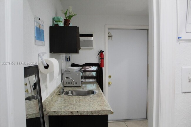 Building Photo - 3054 NW 18th St