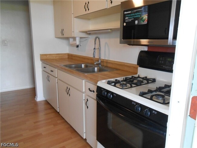 Building Photo - 52 Heath Aster Ln