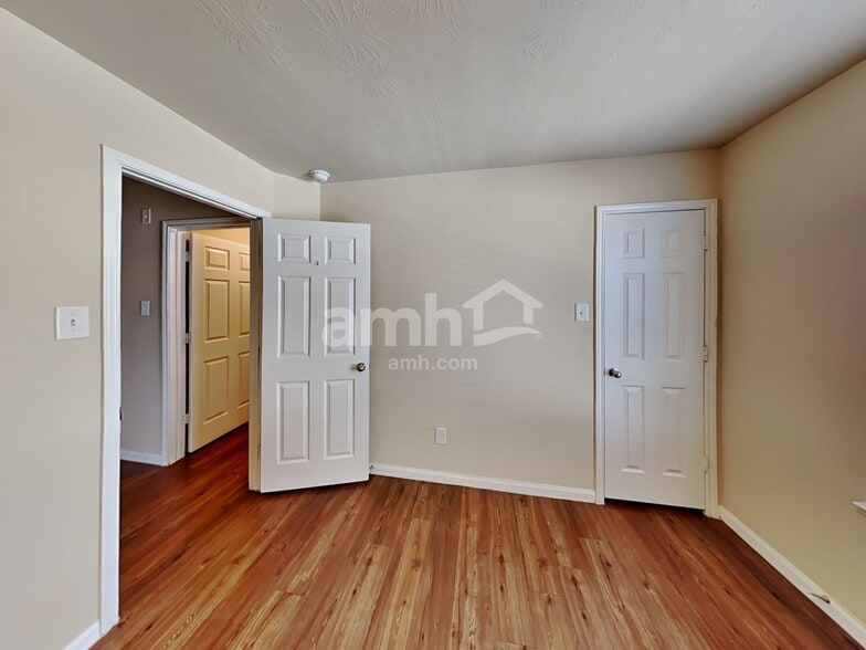 Building Photo - 5923 Stockholm Ct