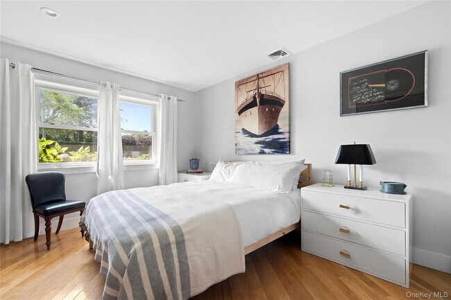 Building Photo - 38 Liberty St