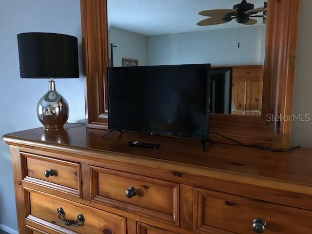 Building Photo - 22497 Glen Ave