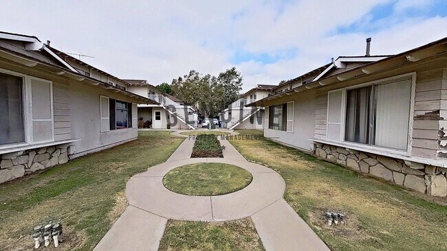Building Photo - 17357 San Luis St