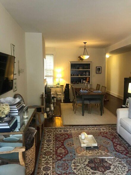 Living Room/Dinning Area - 1658 Avon Pl NW