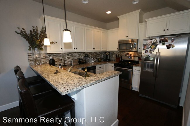 Building Photo - 9953 SE Merlo St