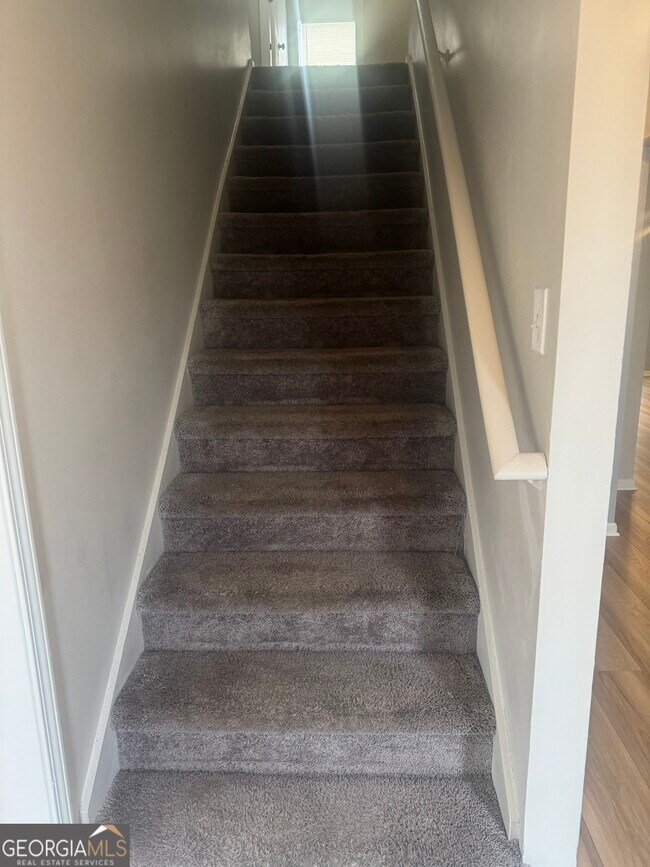 Building Photo - 5842 Wellborn Oaks Ct