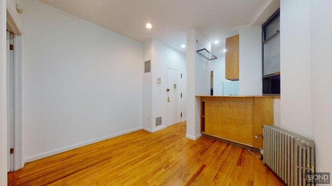 Building Photo - 1 bedroom in Manhattan NY 10003